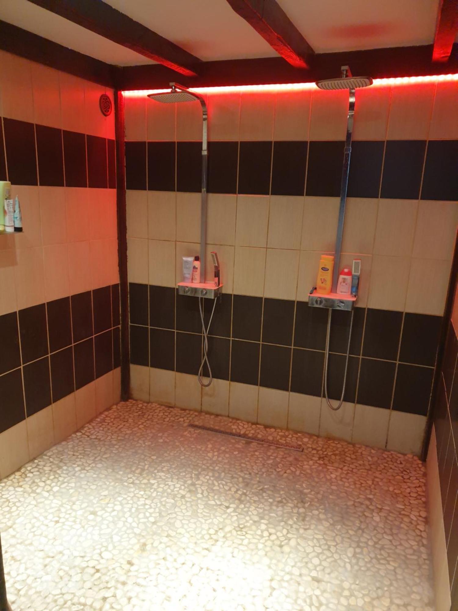 Maison de charme avec suite parentale et grande piscine extérieure Anglade Esterno foto